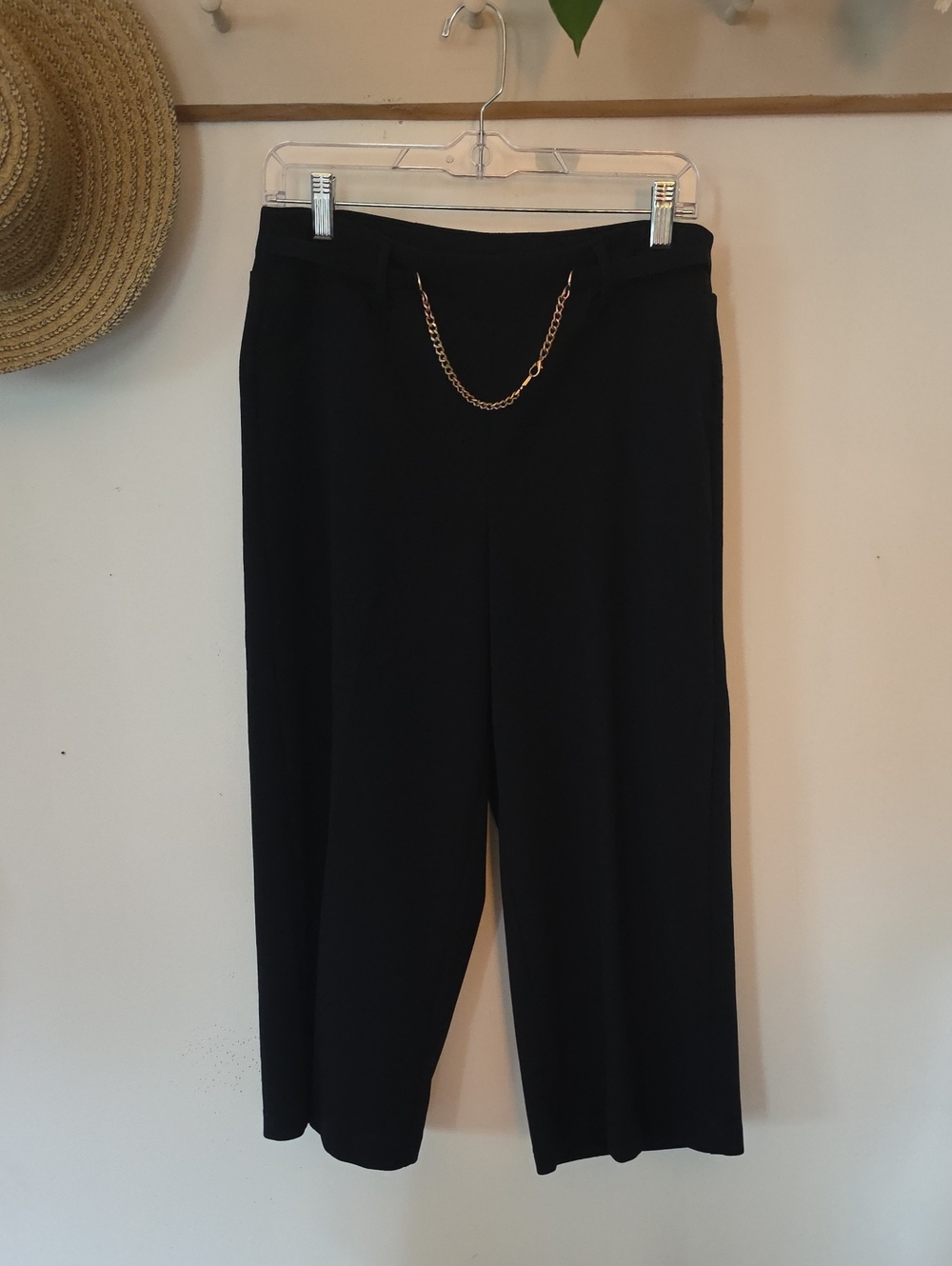 Soho Apparel Black Cropped Wide-Leg Pants with Gold Chain Accent